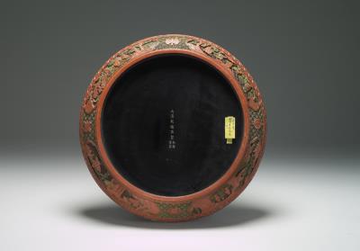 图片[3]-Carved polychrome lacquer box with a “chun (spring)” character and longevity symbols, Qing dynasty, Qianlong reign (1736-1795)-China Archive